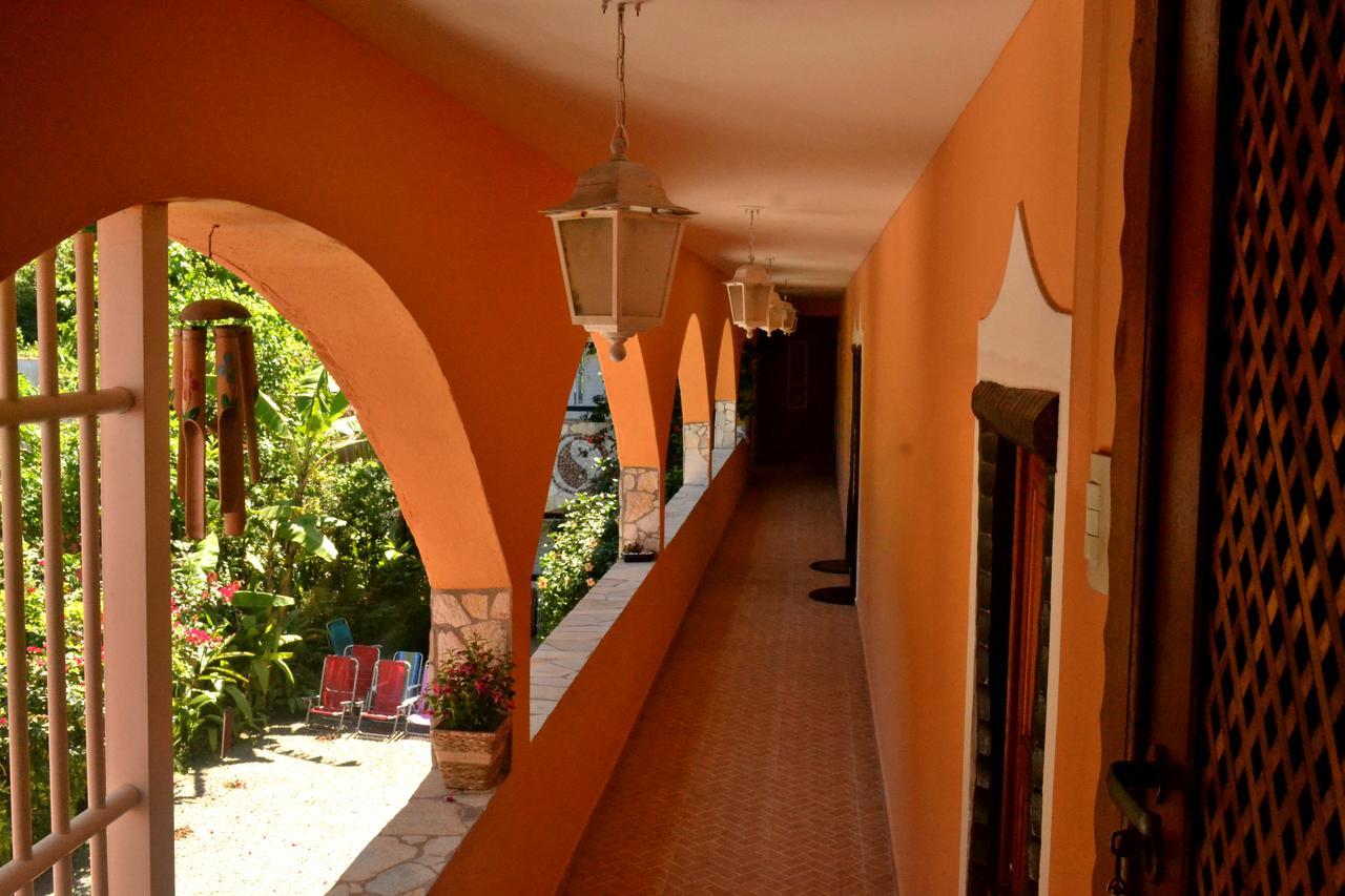 Pousada Casa De Pedra Boicucanga Exterior photo